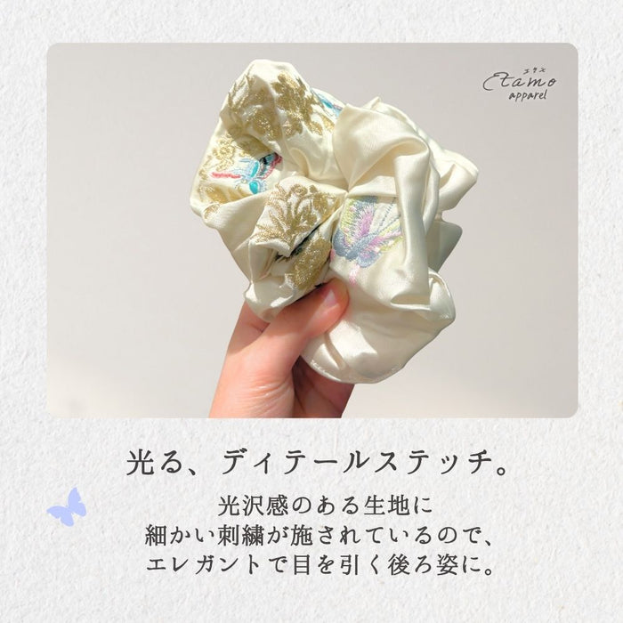 シュシュ 刺繍 苺 蝶